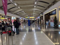 北捷随机攻击案后板桥站强化维安 新北增派警力强化耶诞城安全