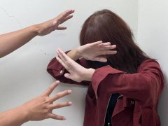 独家》超商偷拍人妻裙底被逮 现行犯竟是波丽士大人