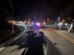 迎元旦日出 阿里山公路9车自摔、冲进水沟