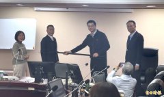 北捷、捷警获赠50支新型防暴叉 人流量大站点优先配置