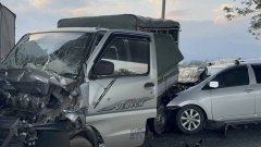 国5桥下宜兰雪隧路  5车追撞3人轻伤