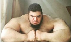 伊朗一健身男子被誉为真人版浩克