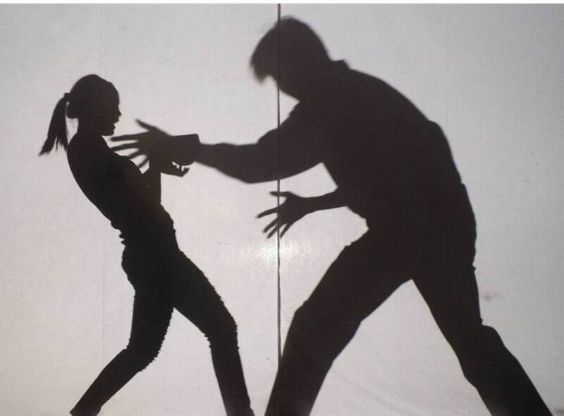 陈男深夜涉嫌猥亵落单女学生，被最高法院判刑3年1月定谳，将入监执行。（情境照）