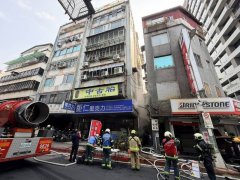 北市压克力店地下室窜烟 警消出动55人灌救