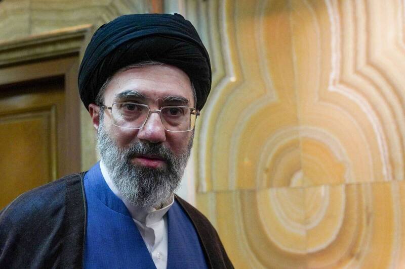伊朗新任最高领袖穆吉塔巴（Mojtaba Khamenei）迟未露面。（路透档案照）