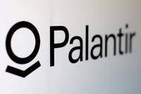 在美军轰炸伊朗首日，帕兰泰尔技术公司（Palantir Technologies）人工智慧（AI）系统Maven在短时间内分析大量资料，提供美军逾千个打击方案。伊朗战争可能成为全球首个由AI即时支援军事行动决策的大规模实例。（路透档案照）