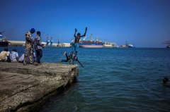 伊朗军方呛美国：再封我港口 就挡红海等重要航道