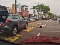 路见「掉落物」竟是人被撞飞 彰化医师机警挡车防二度伤害