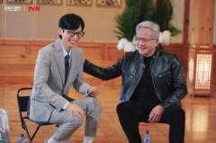不是AI图！黄仁勋与刘在锡同框照曝光 献上舞姿韩网嗨翻