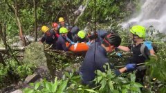 台中蝴蝶谷步道落石砸死4人   遗体连夜运下山今相验