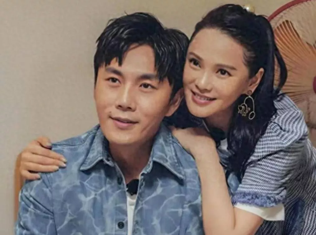 恩爱夫妻全是假象?伊能静不装了,透露秦昊隐藏多年的私密事