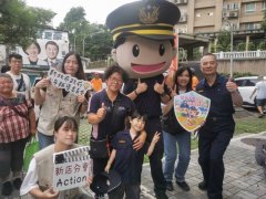 萌翻了！ 新北中和分局「小小警察」出动
