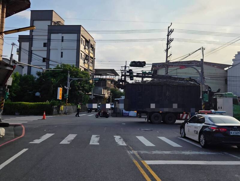 事故地点在宜兰市大坡路一段与大坡路一段61巷路口。（图由警方提供）