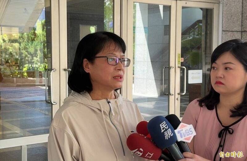 前台中市议员冉龄轩和先生邱裕明涉嫌诈领助理费148万元，二审宣判冉仍维持4年徒刑，先生改判3年8月，最高法院驳回上诉，全案定谳，法院已通知检方启动防逃机制。（资料照）